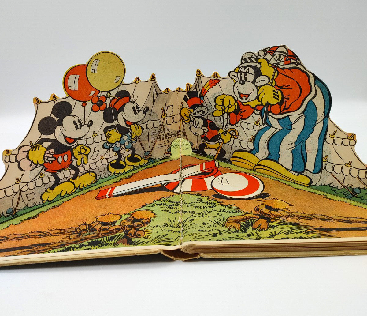 希少 MICKEY'S POP-UP BOOK OF MICKEY'S Pop-up Book of SHAPES, 1985, First Printing, Mickey